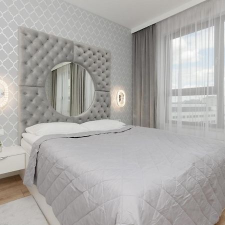 Cosy Apartment On Wola Goleszowska By Noclegi Renters Varsovia Exterior foto