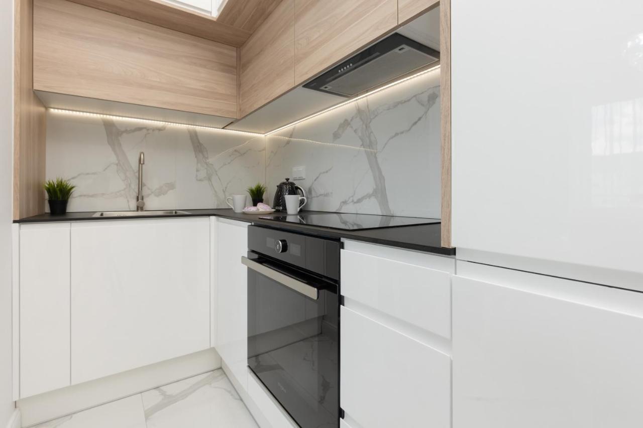 Cosy Apartment On Wola Goleszowska By Noclegi Renters Varsovia Exterior foto